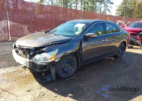 2015 Nissan Altima 2.5 S z USA, uszkodzony, nr VIN 1N4AL3AP9FN378344